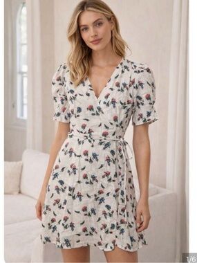 Olivaceous Off-White Wrap Dress with Pockets Pink And Blue Flowers Small NWT
